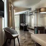 Cosmopolita Hotel Rome, Tapestry Collection By Hilton